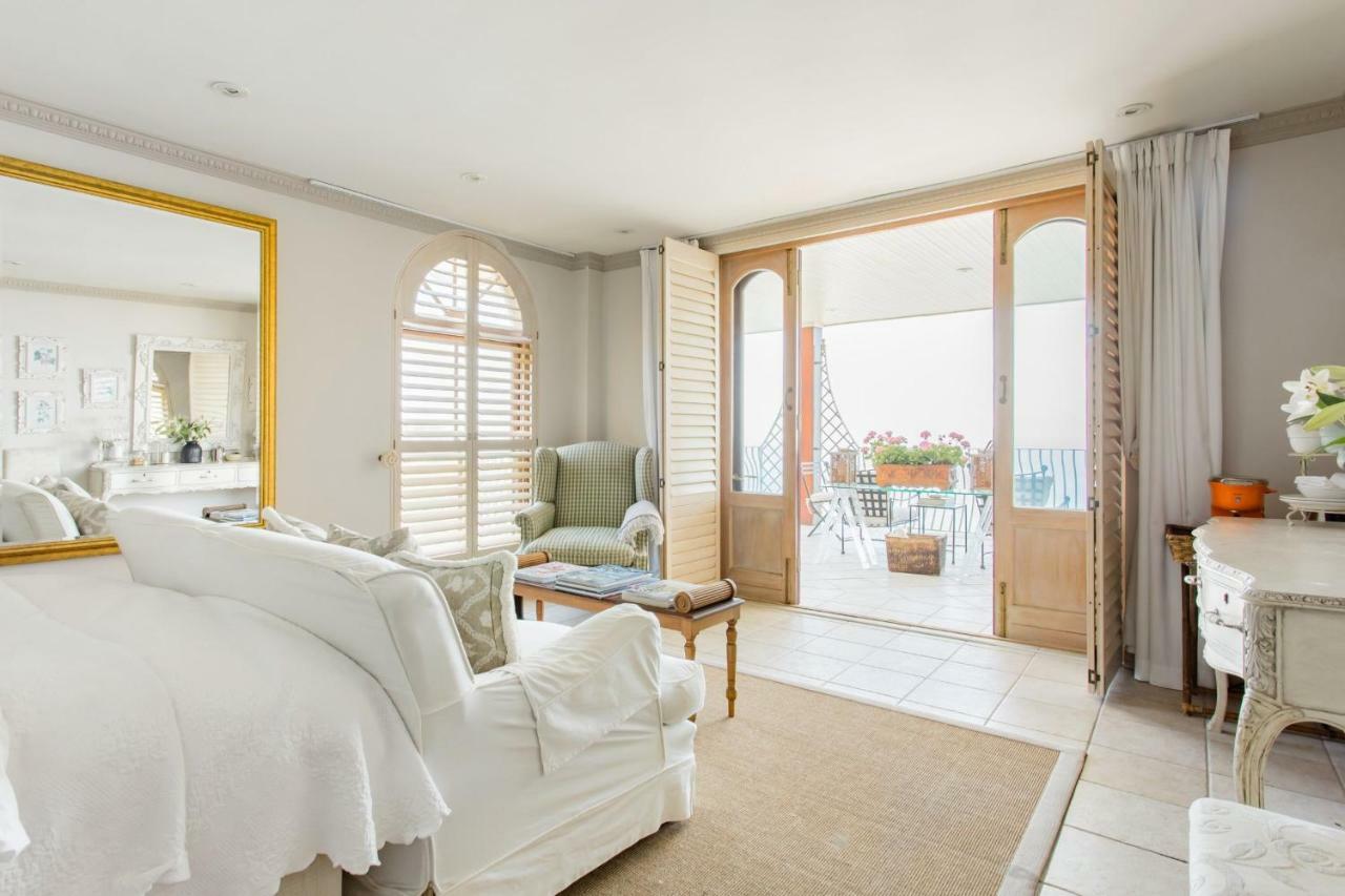 Villa Del Mar - "Luxurious En-Suite Bedroom With Lounge And Stunning Sea View Balcony In Bantry Bay" Kapské Město Exteriér fotografie